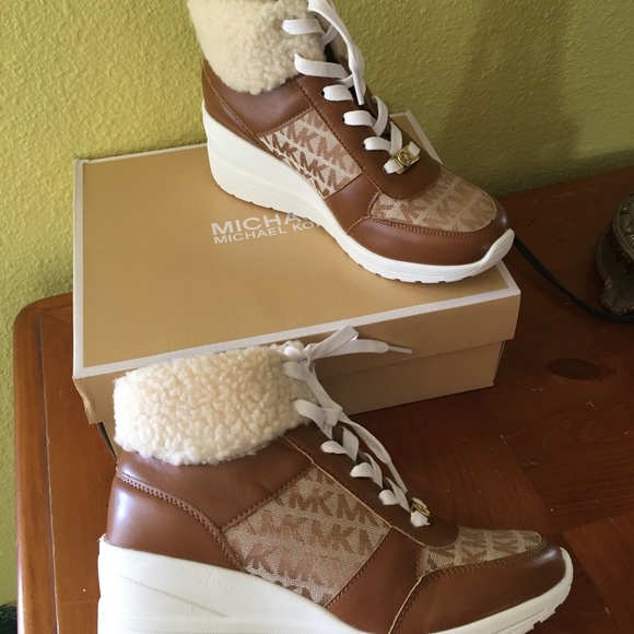 Michael Kors Other - Michael Kors wedged booties